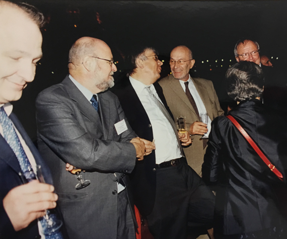 Octobre 2005  Réception sur une péniche sur la Seine pour le départ de Monsieur LAJUGIE