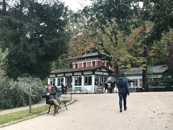 22 octobre 2019 - L'habitat social du XIXe siècle à nos jours. Quartier de la Mouzaïa aux Buttes Chaumont à Paris XIXe